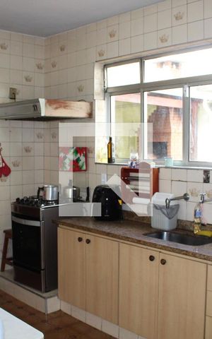 Casa à venda com 210m², 5 quartos e 2 vagasCozinha
