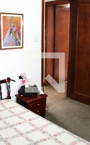 Casa à venda com 210m², 5 quartos e 2 vagasQuarto 2