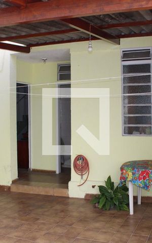 Casa à venda com 210m², 5 quartos e 2 vagasEdícula