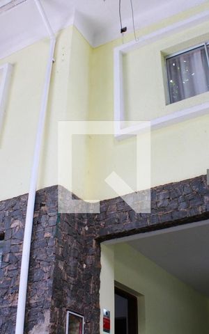Casa à venda com 210m², 5 quartos e 2 vagasFachada