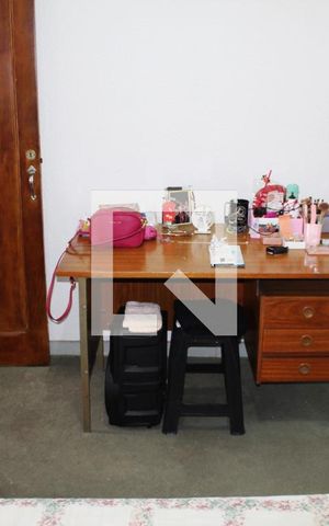 Casa à venda com 210m², 5 quartos e 2 vagasQuarto 2