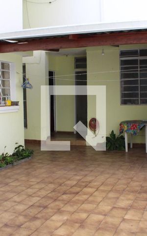 Casa à venda com 210m², 5 quartos e 2 vagasQuintal
