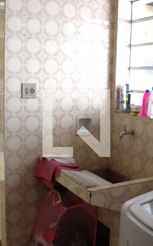 Casa à venda com 210m², 5 quartos e 2 vagasÁrea de Serviço