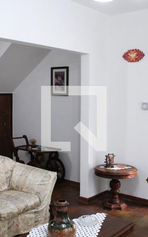 Casa à venda com 210m², 5 quartos e 2 vagasSala