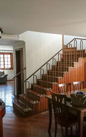 Casa para alugar com 250m², 3 quartos e sem vaga Casa para alugar com 250m², 3 quartos e sem vagaSala