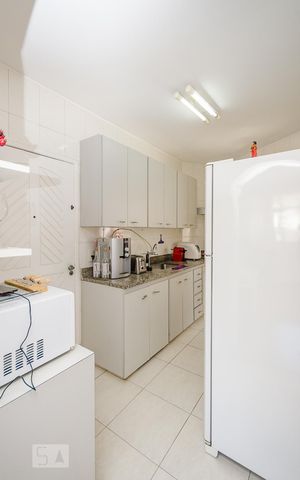 Apartamento para alugar com 137m², 3 quartos e 1 vagaCozinha