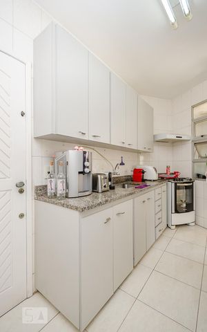 Apartamento para alugar com 137m², 3 quartos e 1 vagaCozinha