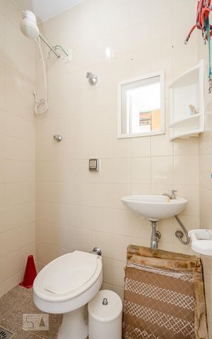 Apartamento para alugar com 137m², 3 quartos e 1 vagaBanheiro de Serviço