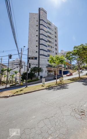 Apartamento para alugar com 137m², 3 quartos e 1 vagaFachada