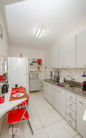 Apartamento para alugar com 137m², 3 quartos e 1 vagaCozinha