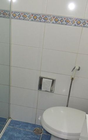Casa à venda com 170m², 3 quartos e 1 vagaBanheiro 2