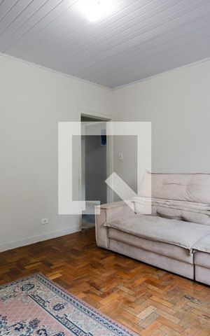 Casa à venda com 140m², 5 quartos e 2 vagas Casa à venda com 140m², 5 quartos e 2 vagasCasa 2 - Sala