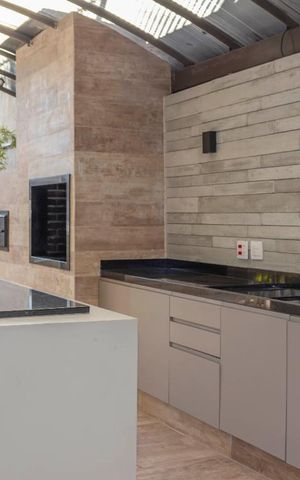 Apartamento à venda com 146m², 3 quartos e 3 vagasÁrea comum - Churrasqueira