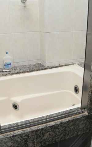 Apartamento à venda com 170m², 4 quartos e 2 vagasBanheiro da Suíte