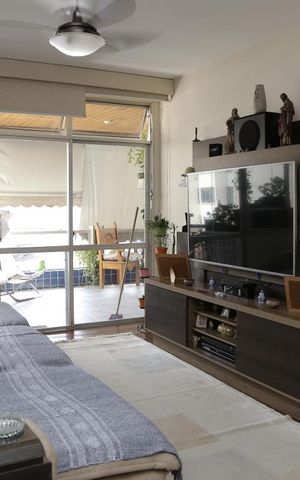 Apartamento à venda com 170m², 4 quartos e 2 vagasSala