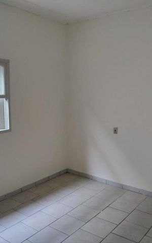 Casa para alugar com 55m², 1 quarto e sem vaga Casa para alugar com 55m², 1 quarto e sem vagaQuarto