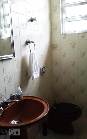 Casa à venda com 180m², 3 quartos e 3 vagasBanheiro 2
