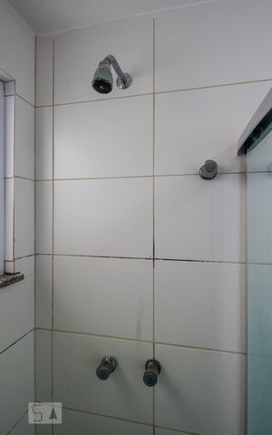 Apartamento à venda com 300m², 5 quartos e 3 vagas Apartamento à venda com 300m², 5 quartos e 3 vagasBanheiro da Suíte 1