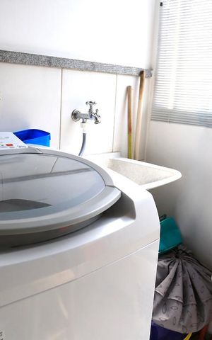 Apartamento à venda com 65m², 3 quartos e 1 vagaÁrea de Serviço