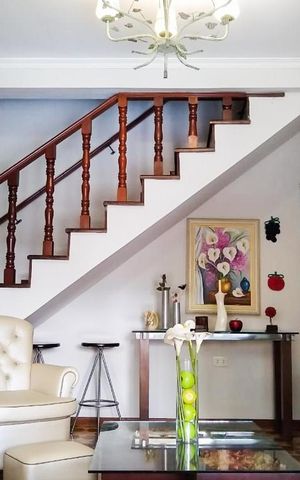 Casa à venda com 190m², 3 quartos e 3 vagasSala