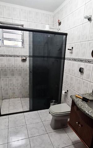 Casa à venda com 190m², 3 quartos e 3 vagasBanheiro 1