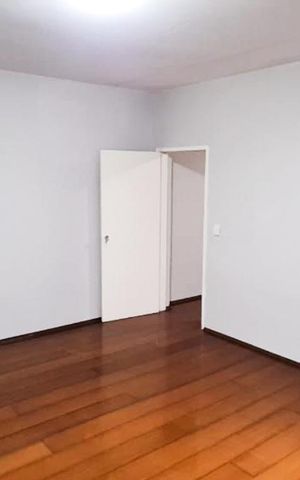 Casa à venda com 190m², 3 quartos e 3 vagasQuarto 2