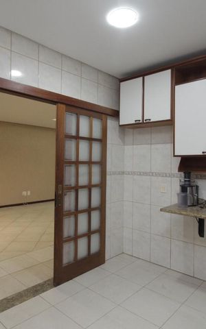 Casa à venda com 240m², 5 quartos e sem vagaCozinha