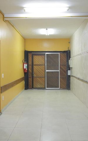 Casa à venda com 240m², 5 quartos e sem vagaGaragem