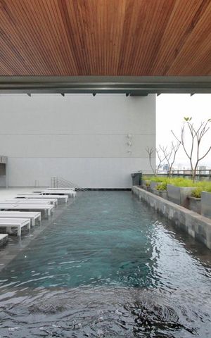 Studio para alugar com 40m², 1 quarto e 1 vagaPiscina