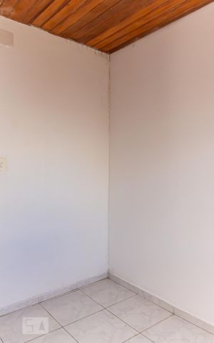 Casa para alugar com 45m², 1 quarto e sem vagaQuarto