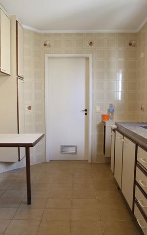 Apartamento para alugar com 110m², 3 quartos e 2 vagasCozinha