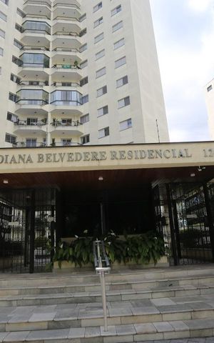 Apartamento para alugar com 110m², 3 quartos e 2 vagasFachada do Condomínio