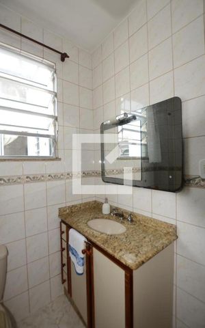 Apartamento para alugar com 80m², 2 quartos e sem vagaBanheiro