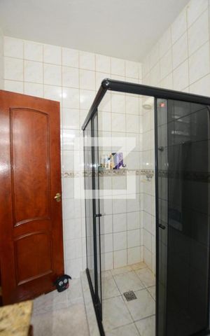 Apartamento para alugar com 80m², 2 quartos e sem vagaBanheiro