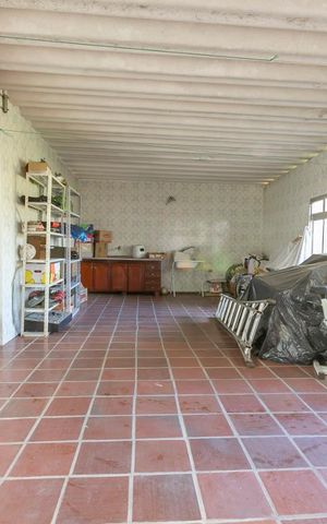 Casa à venda com 320m², 4 quartos e 2 vagasSalão
