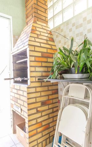 Casa à venda com 320m², 4 quartos e 2 vagasChurrasqueira