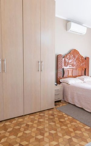Casa à venda com 320m², 4 quartos e 2 vagasQuarto 3 - Suíte