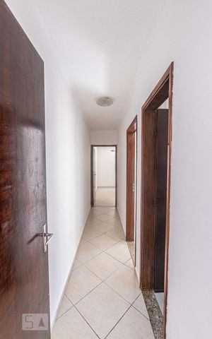 Casa para alugar com 120m², 2 quartos e 2 vagas Casa para alugar com 120m², 2 quartos e 2 vagasCorredor