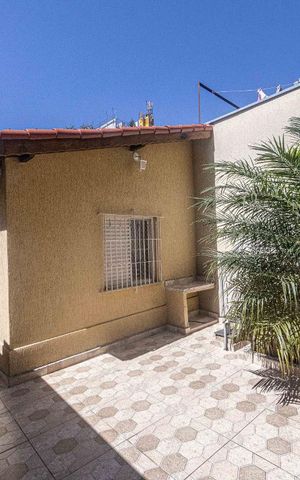 Casa para alugar com 120m², 2 quartos e 2 vagas Casa para alugar com 120m², 2 quartos e 2 vagasÁrea Externa