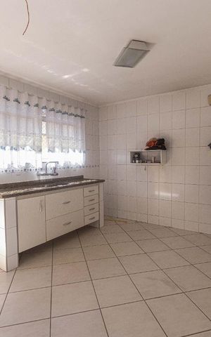 Casa para alugar com 120m², 2 quartos e 2 vagas Casa para alugar com 120m², 2 quartos e 2 vagasCozinha