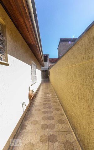 Casa para alugar com 120m², 2 quartos e 2 vagas Casa para alugar com 120m², 2 quartos e 2 vagasÁrea Externa