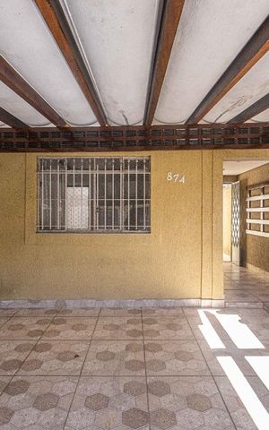 Casa para alugar com 120m², 2 quartos e 2 vagas Casa para alugar com 120m², 2 quartos e 2 vagasGaragem