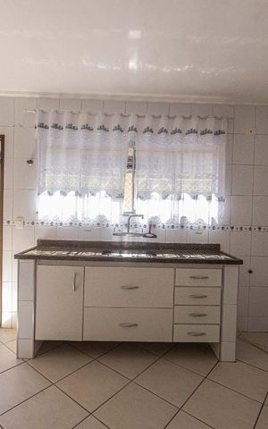 Casa para alugar com 120m², 2 quartos e 2 vagas Casa para alugar com 120m², 2 quartos e 2 vagasCozinha