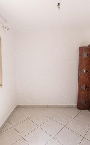 Casa para alugar com 120m², 2 quartos e 2 vagas Casa para alugar com 120m², 2 quartos e 2 vagasQuarto 1