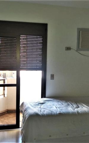 Apartamento à venda com 225m², 3 quartos e 4 vagas Apartamento à venda com 225m², 3 quartos e 4 vagasQuarto 2