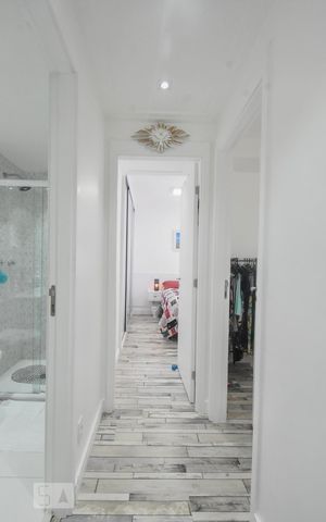 Apartamento para alugar com 65m², 2 quartos e 1 vagaCorredor