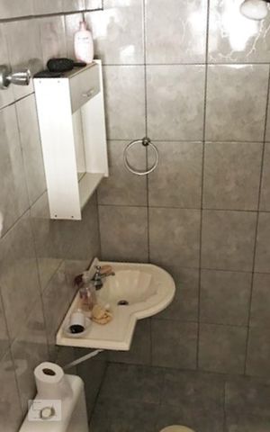 Casa à venda com 300m², 4 quartos e 4 vagasBanheiro