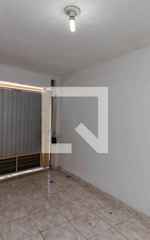 Casa à venda com 200m², 3 quartos e 3 vagas Casa à venda com 200m², 3 quartos e 3 vagasGaragem 2