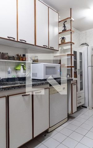 Apartamento à venda com 145m², 3 quartos e 2 vagas Apartamento à venda com 145m², 3 quartos e 2 vagasCozinha