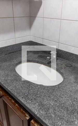 Apartamento à venda com 145m², 3 quartos e 2 vagas Apartamento à venda com 145m², 3 quartos e 2 vagasBanheiro Social